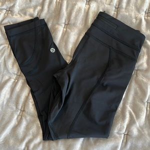 Lululemon size 2 cropped leggings black